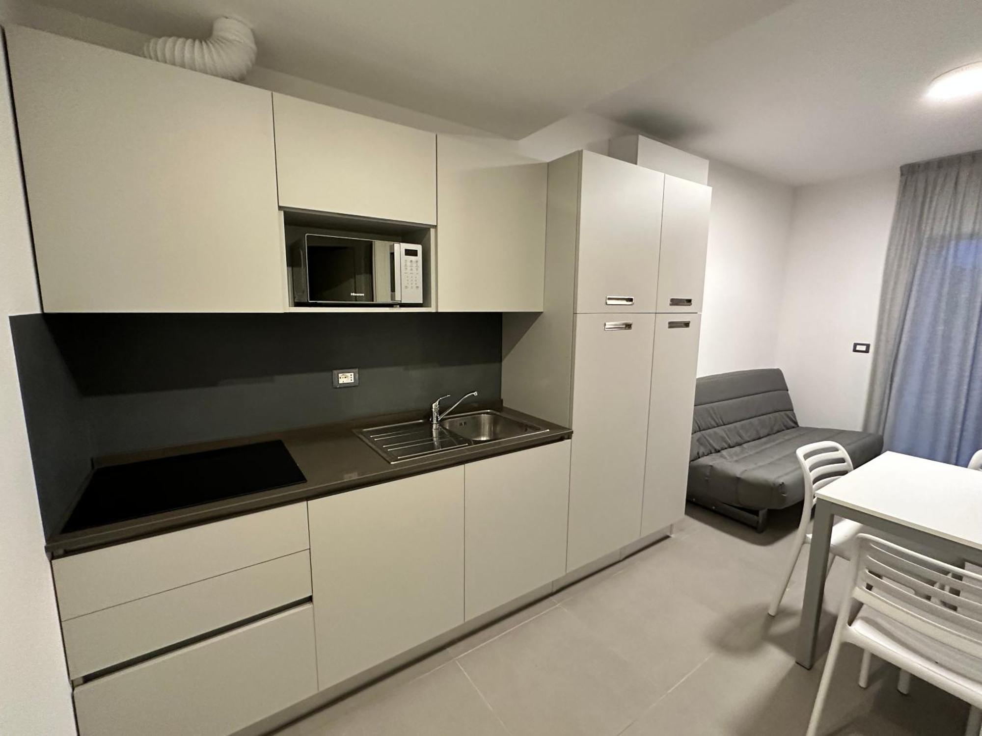 Nuovo Condominio Con Piscina E Garage 비비오네 외부 사진